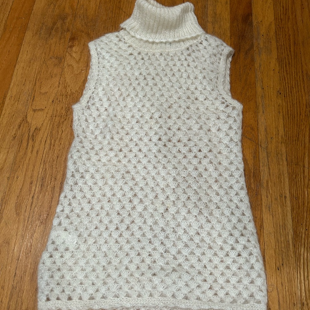 Indigo Cream Sleeveless Turtleneck Sweater
